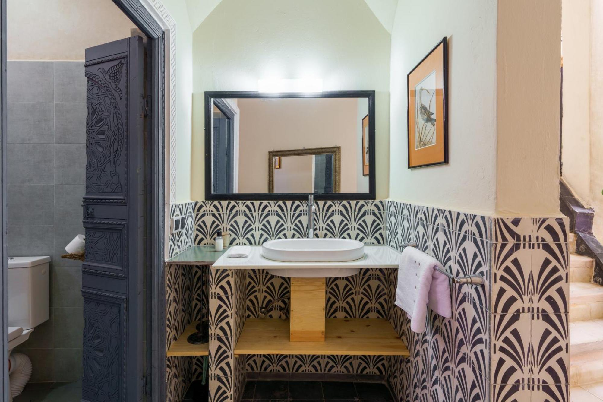 Riad 4 Chambres - Piscine & Petit Dejeuner Gratuit - Wifi Fibre Optique มาร์ราเกช ภายนอก รูปภาพ